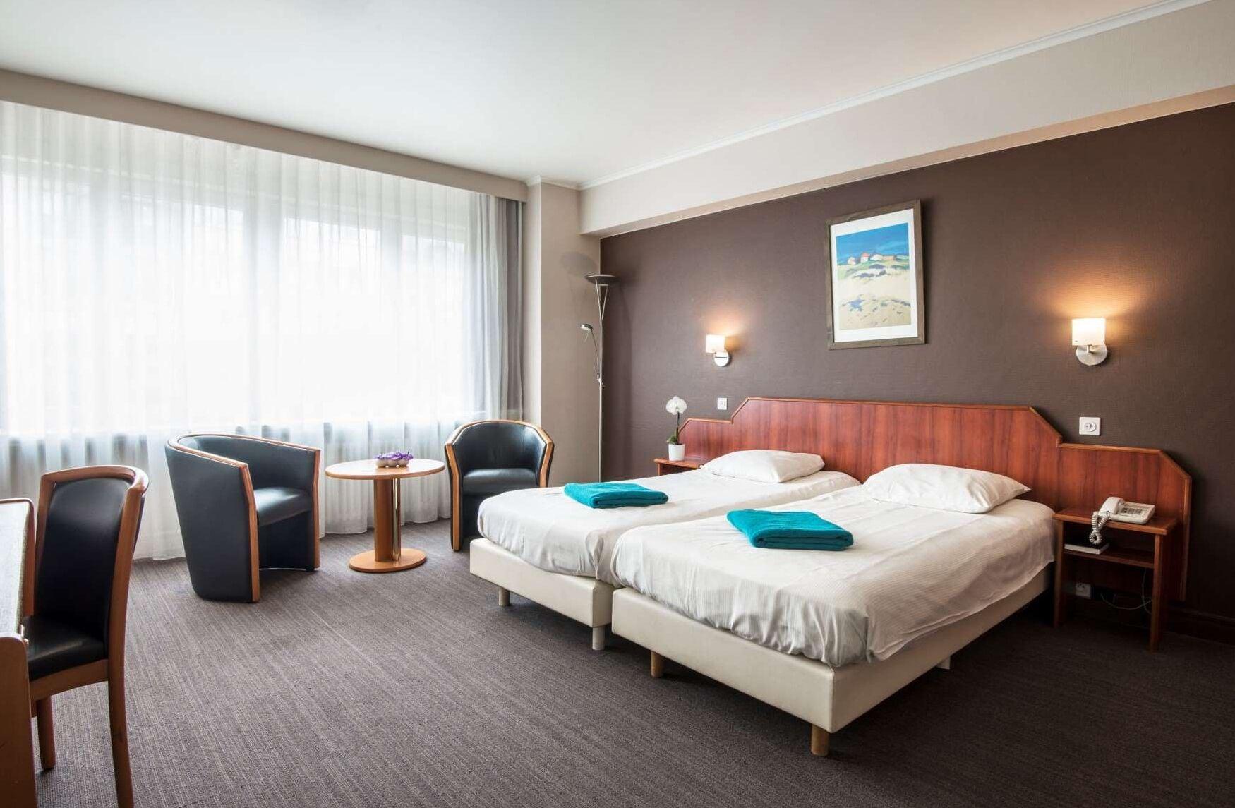 Hotel Ter Streep Остенде Экстерьер фото
